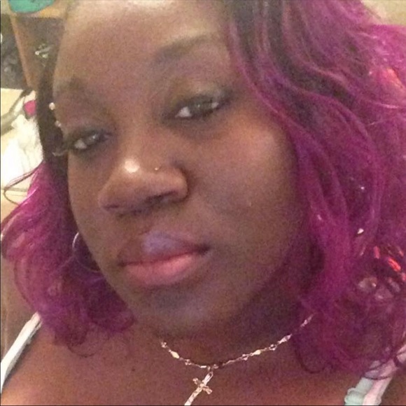 Meet your Posher, Tonia - Picture 2 of 4